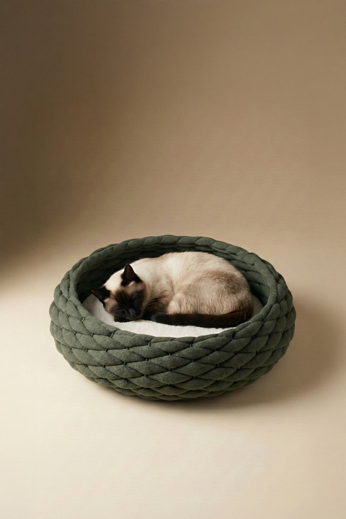 SafeNest Round Comfort Cat Bed