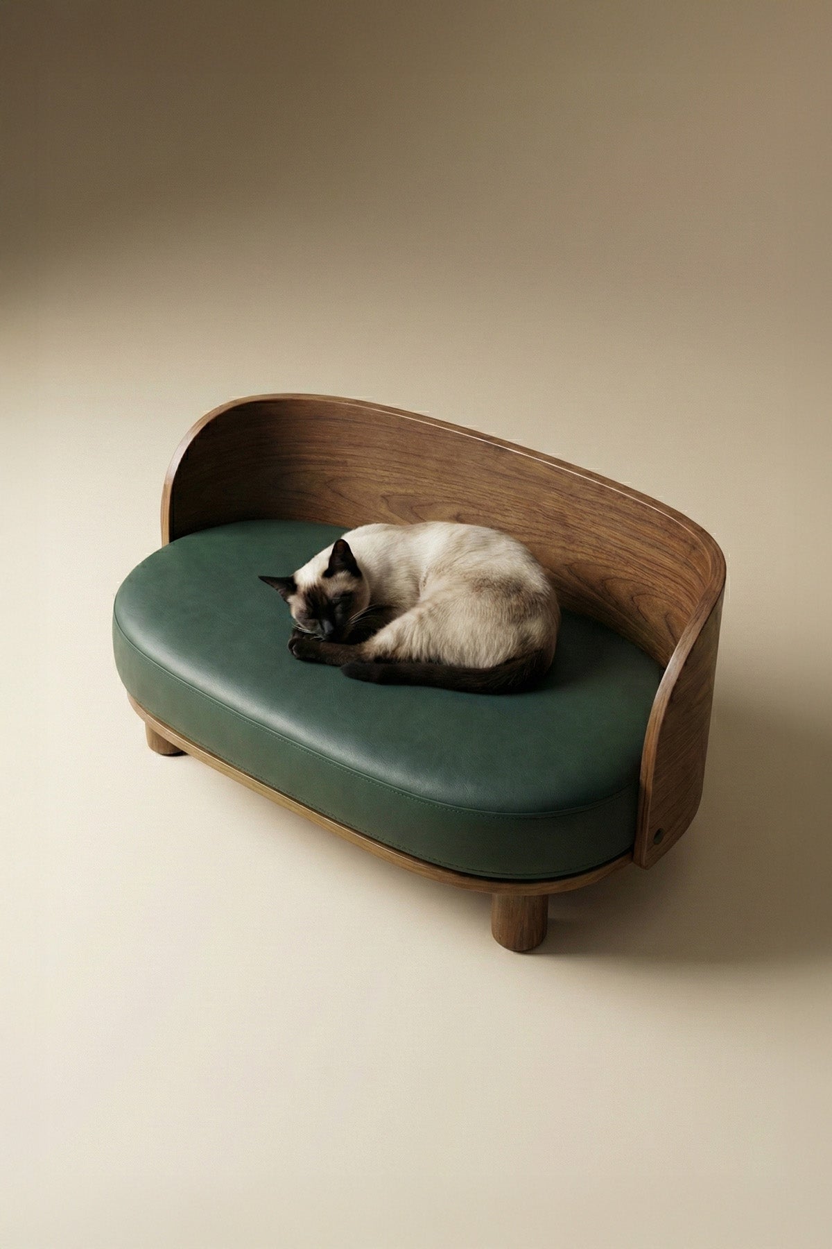 AMI Curve Pet Sofa